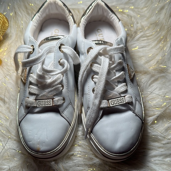 Guess size 3 - Picture 3 of 3